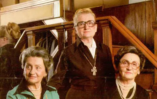 "Vietato pensare in piccolo". E tre sorelle divennero regine della moda