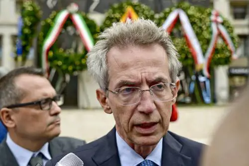 La sinistra ora omaggia il Cav: "Statista"