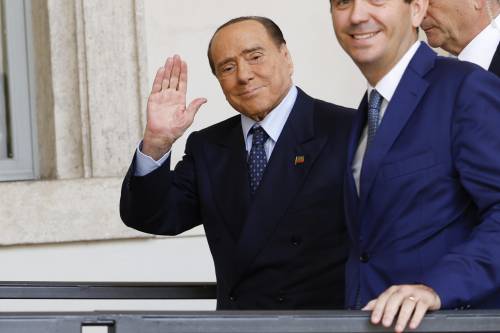 Consultazioni, il centrodestra al Quirinale. Berlusconi: "Il governo sarà coeso"