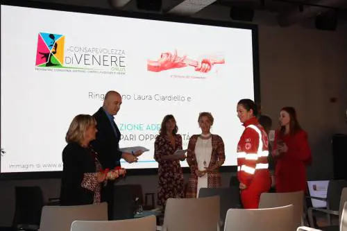 Testimone rosa per il volontariato 2022