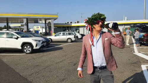 Proclamato dottore in autogrill (per non perdersi la partita)