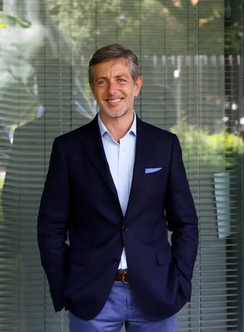 "La nuova svolta di Mina. Dice no allo streaming ed entra nel mondo Nft"