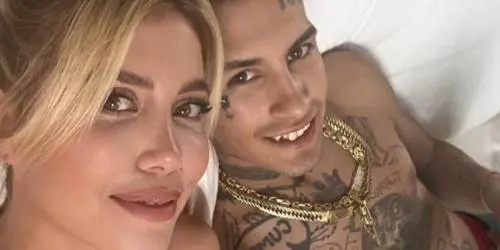 "Sono innamorata", Wanda Nara si dichiara al nuovo fidanzato