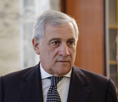 Tajani chiama Kuleba: "Siamo con voi"