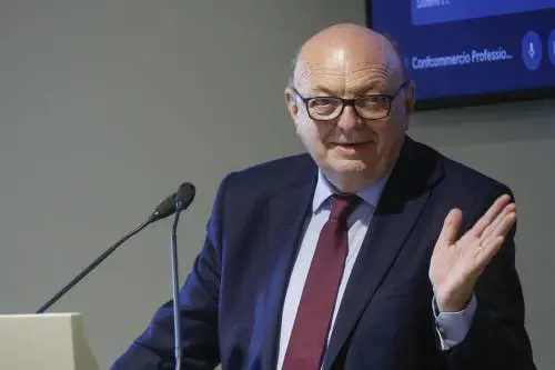 Slitta ancora il price cap. La Ue lo rimanda alla fine dell'autunno