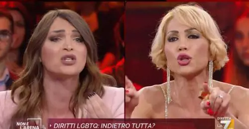 "Sei una schifezza", "Vergognati". Botta e risposta sul gay pride