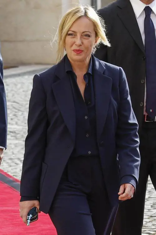 I look scelti da Giorgia Meloni per gli appuntamenti istituzionali