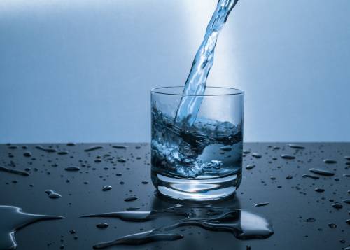 Disidratazione negli over 60: sintomi e conseguenze