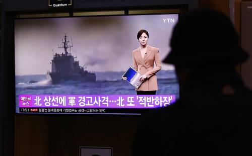 "Scambi di artiglieria tra navi": scintille armate tra Sud e Nord Corea