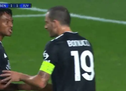 Cuadrado-Bonucci a nervi tesi: ecco cos'è successo in Benfica-Juventus