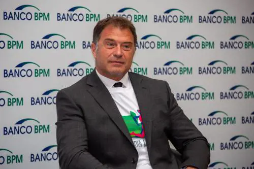 "Giochi, soluzione a breve. Si è perso troppo tempo"