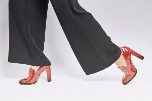Scarpe invernali a 60 anni: 5 modelli must-have per le donne
