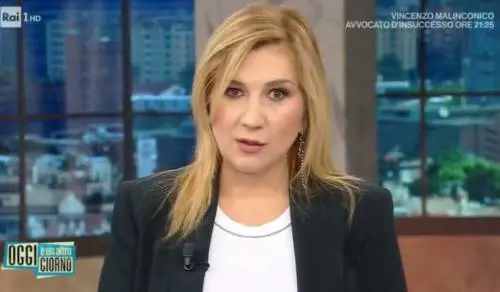 "Fuori dal programma", "Lo schiaffo sul sedere? Prendevo il microfono". Botta e risposta Bortone-Remigi