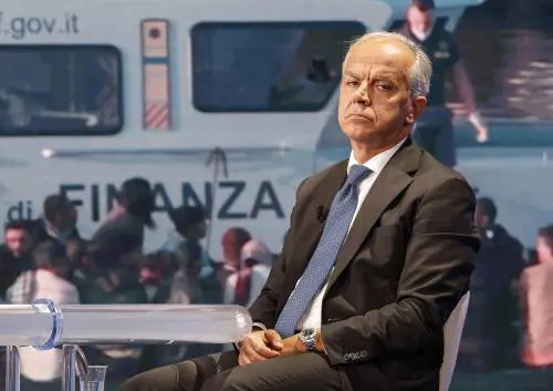 Il prefetto fedele alla linea dura: "Le navi Ong? Sono fuori legge"