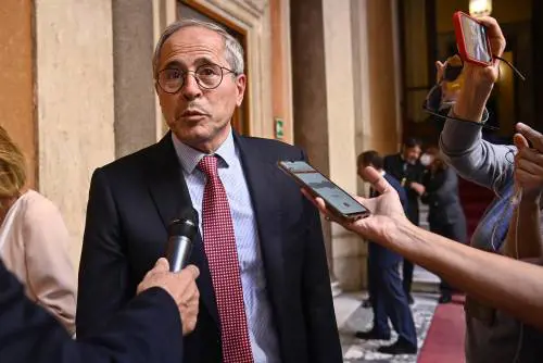 "È malvagio". L'attacco choc di Crisanti a Zaia