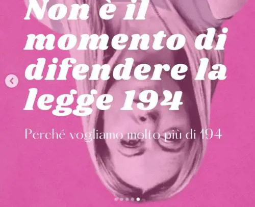 Meloni finisce a testa in giù: l'odio femminista contro il premier
