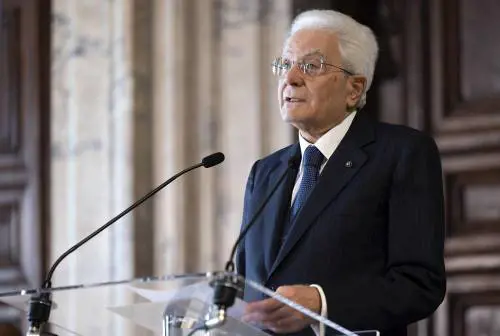 Ma Mattarella frena "Il virus c'è ancora". La sinistra ora gufa Scintille nel governo