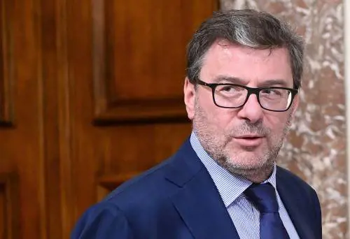 Manovra, le risorse usate per tre quarti contro il caro-energia