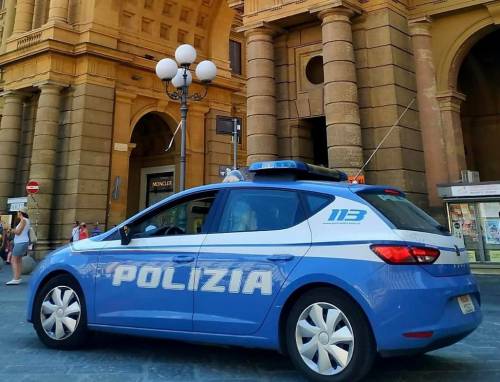 Una volante della polizia di Firenze
