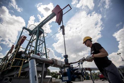 "Mosca elude le sanzioni sul petrolio". Il ruolo dello stabilimento in Sicilia