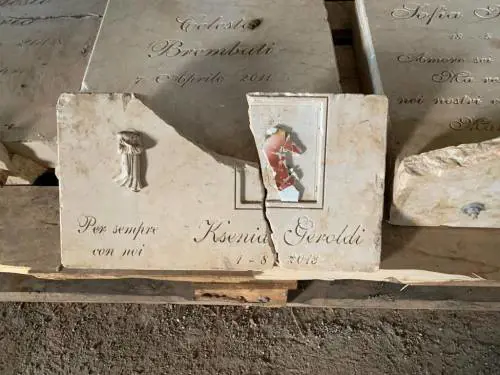 Profanate le tombe di 2.500 bimbi mai nati: la procura apre un'inchiesta