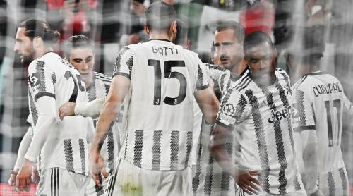 La Juventus perde 2-1 con il Psg e "retrocede" in Europa League