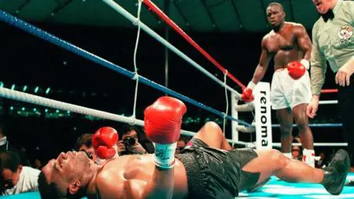 Buster ha appena mandato al tappeto Tyson 