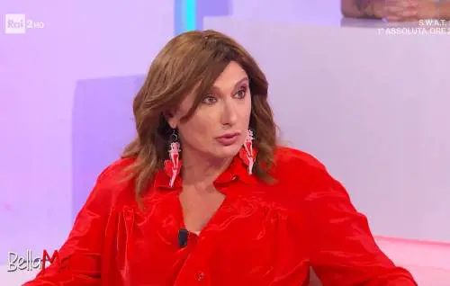 "Ma quale furbizia...". Luxuria contro la Ferilli per gli elogi alla Meloni ma i fan la strocano