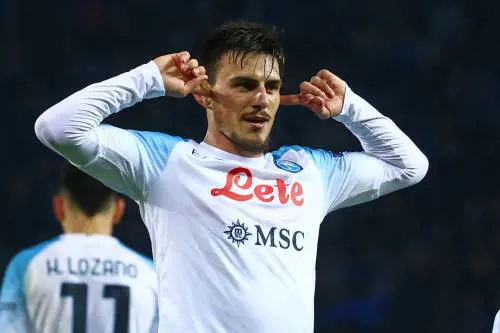 Napoli volo senza fine. Congela il campionato alla pausa mondiale