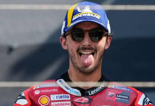 "Stanotte dormo con il casco d'oro", Bagnaia è pazzo di gioia