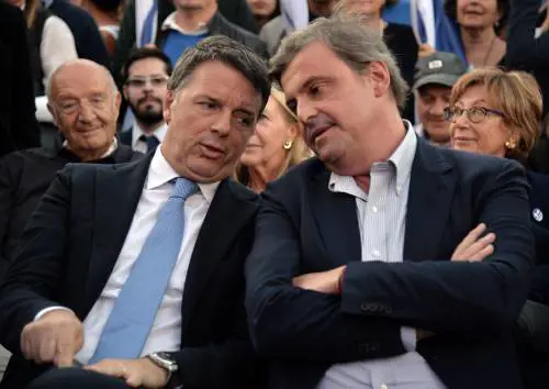 Renzi vuole rifare il Terzo Polo: nuovo leader. Azione lo gela: "Pensi solo a farti eleggere"