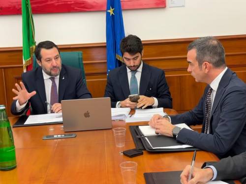 "Il ponte sullo Stretto priorità per governo e regioni". Salvini incontra Occhiuto e Schifani