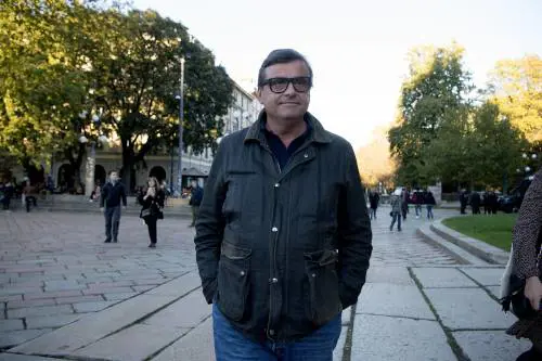 La giravolta di Calenda sui navigator: "Persone serie e preparate"