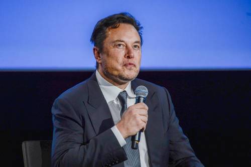 Tesla perde 200 miliardi di dollari: la batosta per Musk