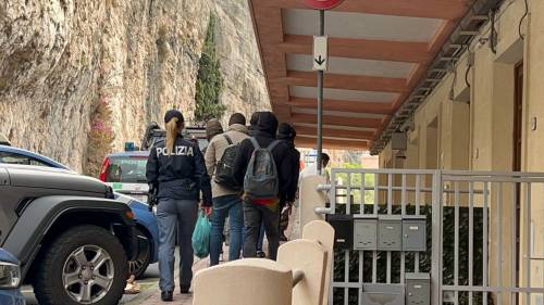 Smascherata l'ipocrisia francese a Ventimiglia: "Come trattano i minori"