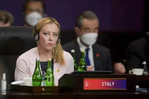 "Ecco cosa significa". Svelato il mistero sulla spilla di Giorgia Meloni