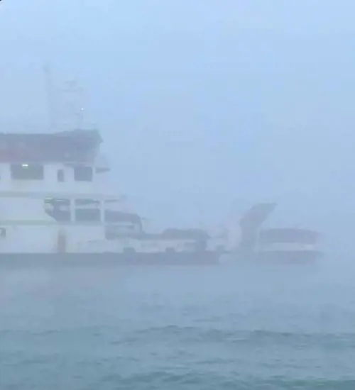 Paura a Venezia, scontro tra un ferry boat e un battello
