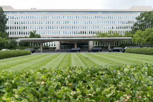 Storia segreta del veterinario (nazista) al servizio della Cia
