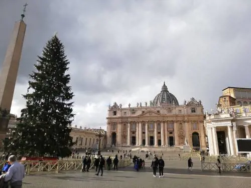 "Attese 60mila persone". Il piano sicurezza per i funerali di Ratzinger
