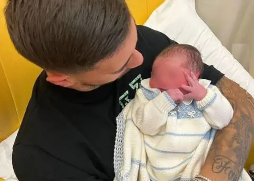 Chiara Nasti è diventata mamma: prima foto social del figlio