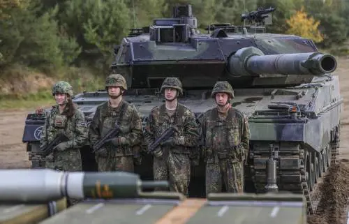 Esercito di 260 mila uomini: la Germania cambia il servizio militare in funzione anti russa