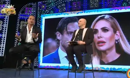 "Ha tradito Ilary con centinaia di donne". Corona torna all'attacco di Totti