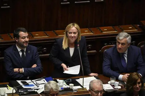 Tregua fiscale, flat tax e cuneo: il governo al lavoro sulla manovra