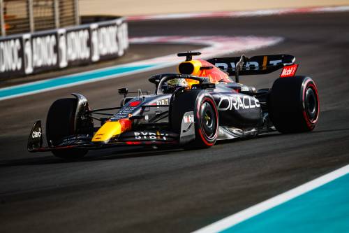 Gp Abu Dhabi, l'ultima pole di stagione è di Verstappen: seconda fila Ferrari