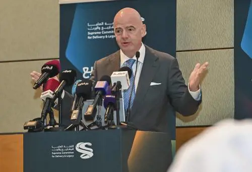 La Fifa annuncia la sua Superlega per club e non ha tempo per Zelensky e per il Nepal