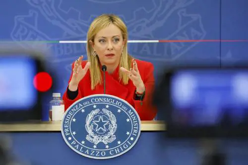 Meloni: "Manovra coraggiosa". Al centro crescita e giustizia sociale: tutte le novità