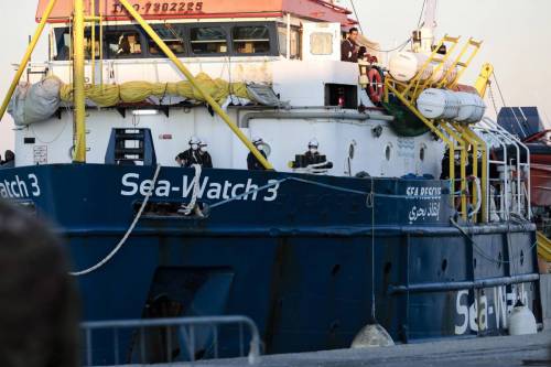 Sea Watch già piagnucola: "Il piano Ue sui migranti? Basta criminalizzare le Ong" 