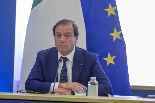 "L'Irpef ora è un colabrodo. Così ridurremo le aliquote"