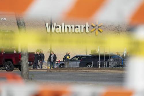 Virginia, strage al Walmart: spara e uccide sei persone