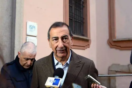 Il sindaco Sala sta con Zelensky. Ma Fontana: "Ha sbagliato"